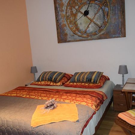 Fatrapark 1 U Sovicky Studio, Kuchynka, Kupelna,S Balkonom Gratis Parkovanie V Podzemnej Garazi Ruzomberok Bagian luar foto