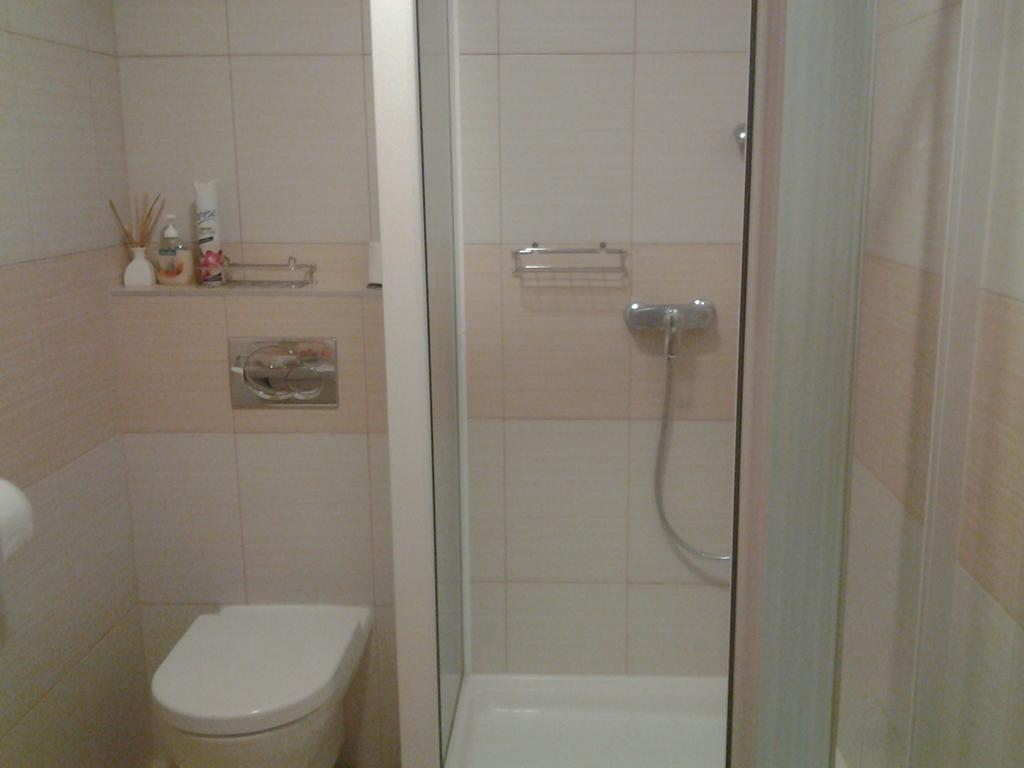 Fatrapark 1 U Sovicky Studio, Kuchynka, Kupelna,S Balkonom Gratis Parkovanie V Podzemnej Garazi Ruzomberok Bagian luar foto