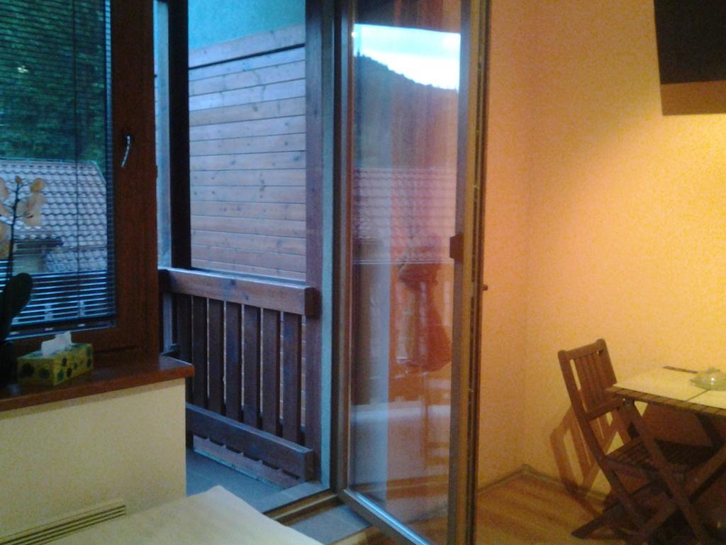 Fatrapark 1 U Sovicky Studio, Kuchynka, Kupelna,S Balkonom Gratis Parkovanie V Podzemnej Garazi Ruzomberok Bagian luar foto