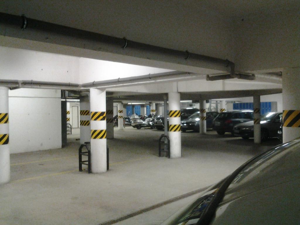 Fatrapark 1 U Sovicky Studio, Kuchynka, Kupelna,S Balkonom Gratis Parkovanie V Podzemnej Garazi Ruzomberok Bagian luar foto