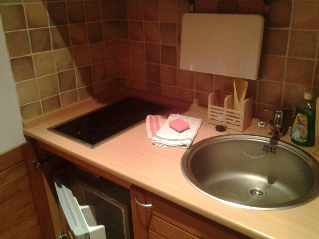 Fatrapark 1 U Sovicky Studio, Kuchynka, Kupelna,S Balkonom Gratis Parkovanie V Podzemnej Garazi Ruzomberok Bagian luar foto