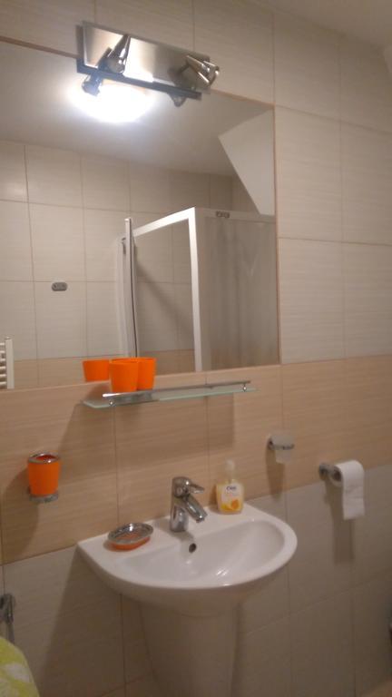 Fatrapark 1 U Sovicky Studio, Kuchynka, Kupelna,S Balkonom Gratis Parkovanie V Podzemnej Garazi Ruzomberok Bagian luar foto