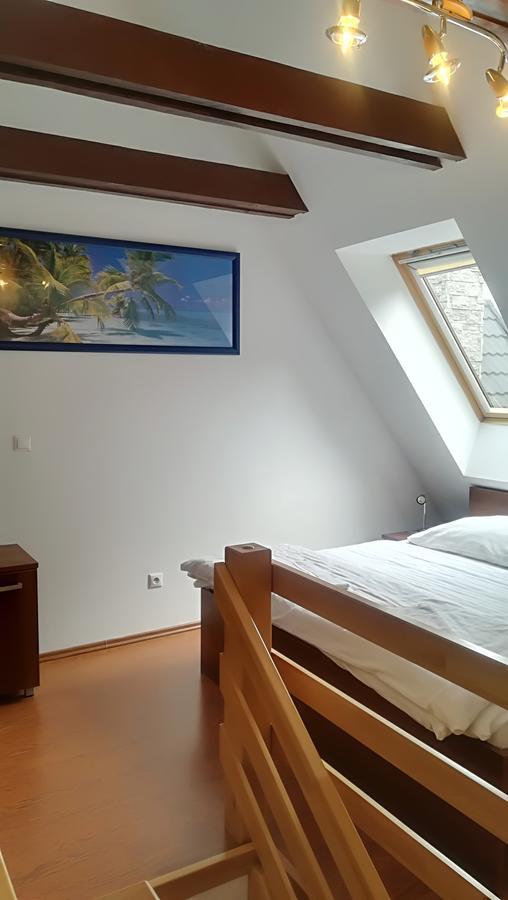 Fatrapark 1 U Sovicky Studio, Kuchynka, Kupelna,S Balkonom Gratis Parkovanie V Podzemnej Garazi Ruzomberok Bagian luar foto